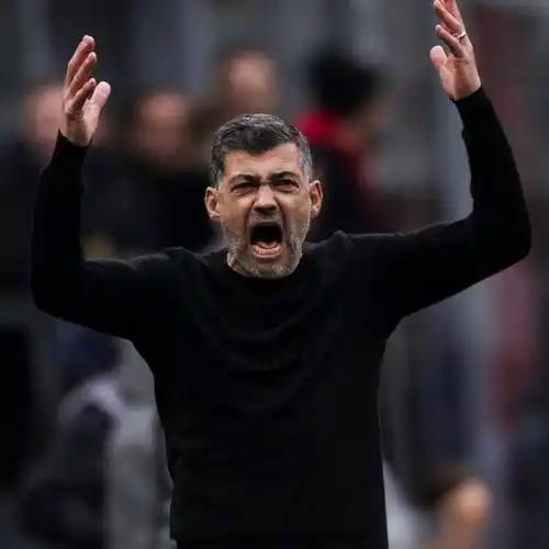 米蘭德比5場不敗！孔塞桑戰(zhàn)術(shù)完勝，紅黑軍團劍指雙冠王