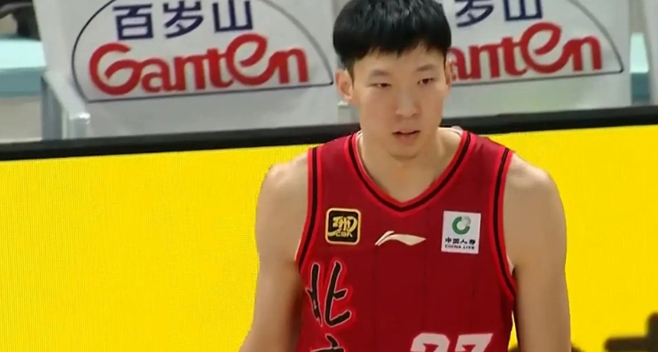 表現(xiàn)低迷！G4周琦杰曼雙雙“隱身”，北京丟掉關(guān)鍵主場