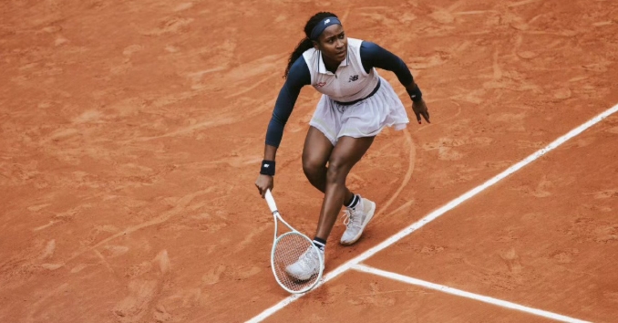 火力全開(kāi)！高芙?jīng)Q勝局力克鄭欽文，背靠背再次殺入紅土決賽！