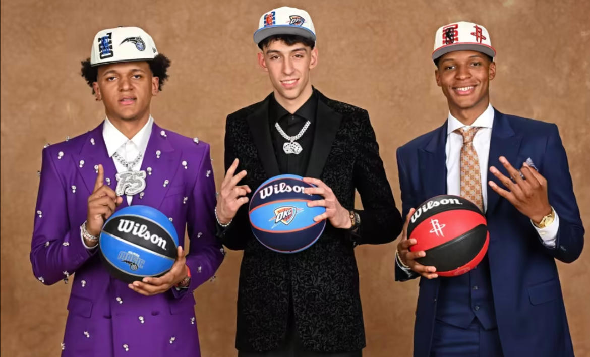 切特續(xù)約5年2.39億！22年前三選秀都已續(xù)約，小賈最劃算！