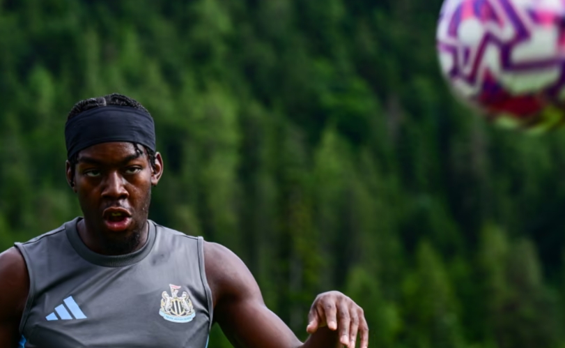 紐卡新援：伊薩克是“世界最佳”！但1.3億利物浦挖角，他留得住嗎？