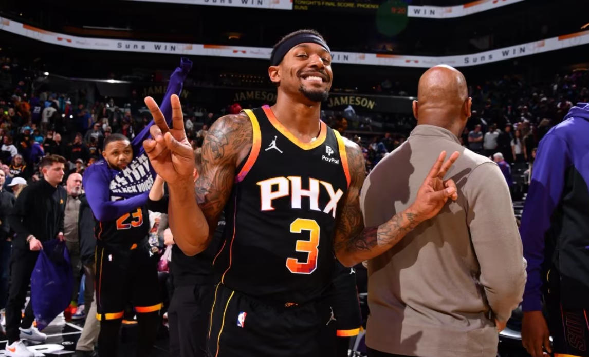 太陽球迷扎心了！比爾被買斷首度發(fā)聲，慶祝自己重獲自由！