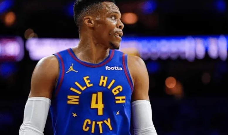 轉(zhuǎn)會(huì)市場(chǎng)臨近結(jié)束，威少無(wú)人問(wèn)津，仍未確定下家的自由球員還有誰(shuí)