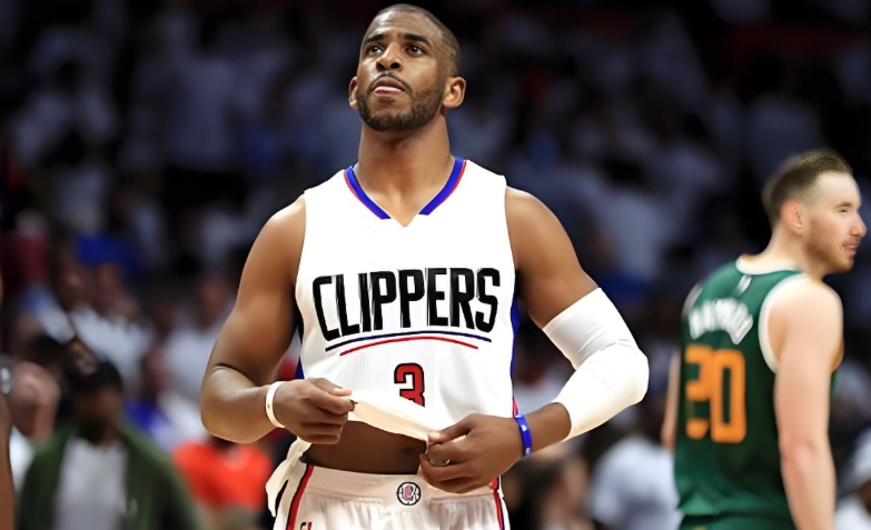  “燈泡”組合再續(xù)前緣！老保羅重回洛杉磯，生涯最后一舞預(yù)定？