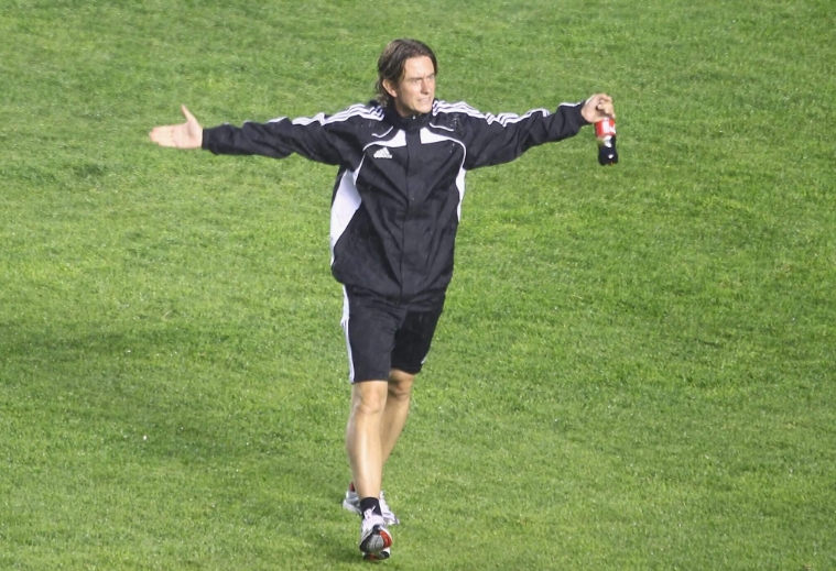 從丹麥小鎮(zhèn)到熱刺帥位：弗蘭克的逆襲之路