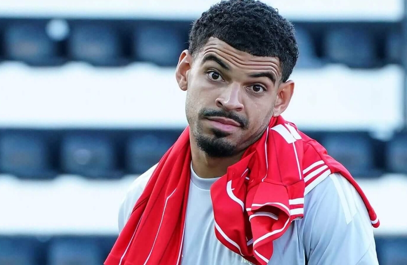 他留下！今夏森林沒(méi)有放走核心吉布斯-懷特