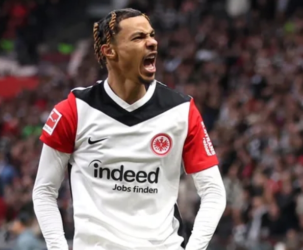 中鋒復(fù)興：伊薩克、哲凱賴什與?；倏艘I(lǐng)足壇新潮流