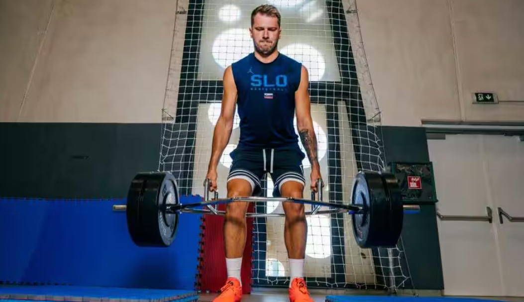 詳文揭秘東契奇減肥！一天兩練+空腹90分鐘，再次亮相效果明顯！