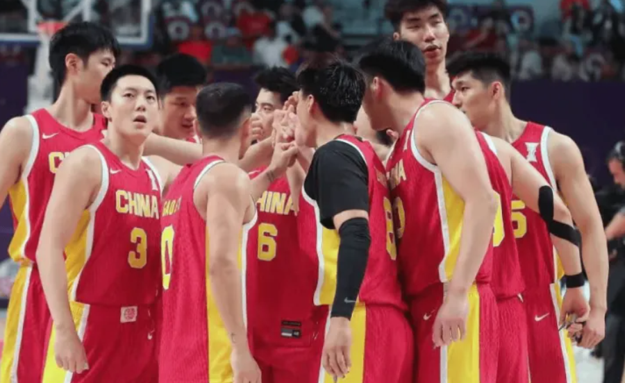 1分憾負(fù)澳大利亞！男籃奪亞，人民日報(bào)：雖遺憾但值得贊揚(yáng)