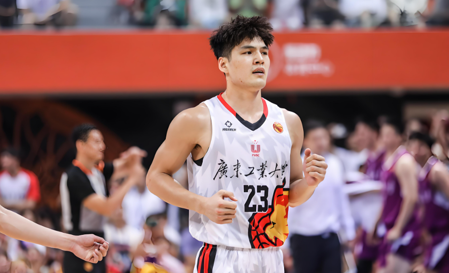 陳國(guó)豪回家？廣東北控兩隊(duì)交易沒(méi)那么簡(jiǎn)單，此事還涉及到廣州