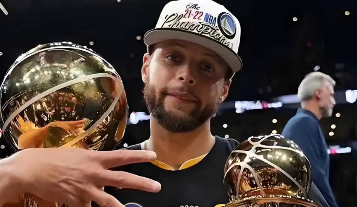 什么叫人生贏家！庫里年薪連續(xù)9年霸榜：多項(xiàng)數(shù)據(jù)獨(dú)享歷史第一！